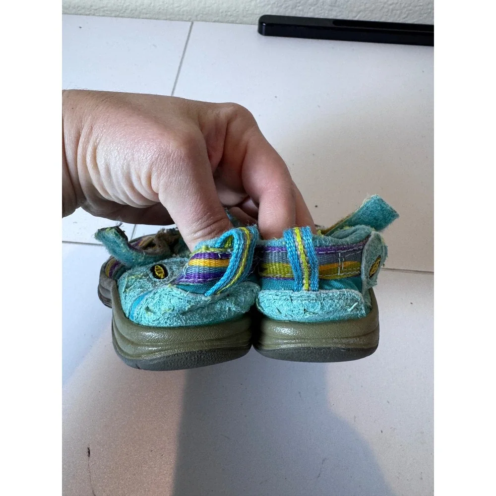 KEEN Newport H2 Sandals Kids 5 Teal Purple Striped Waterproof Outdoor Gorpcore‎